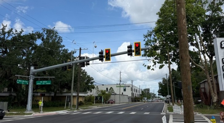 New Traffic Signal: SR 574 (Dr Martin Luther King Jr Blvd) at N 12th St